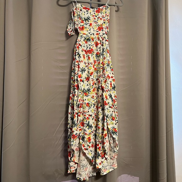 Lulus Dresses & Skirts - Lulus - white floral, off the shoulder maxi dress